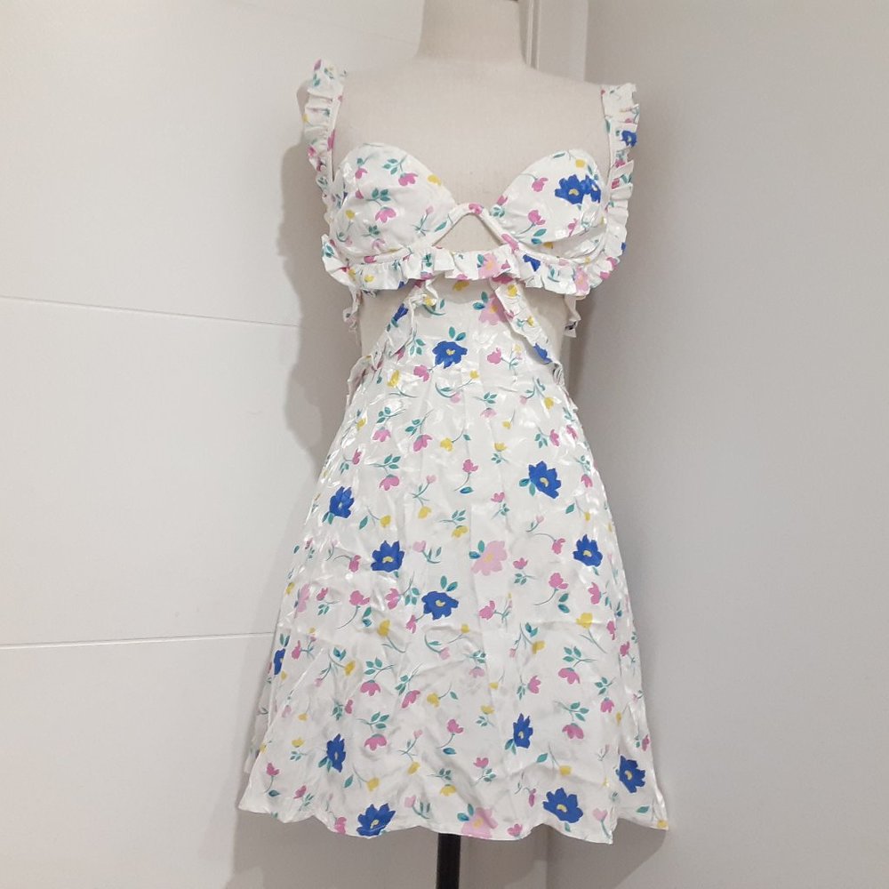 FOR LOVE & LEMONS SLEEVELESS WHITE FLORAL MINI DRESS W/CUTOUTS new without tags